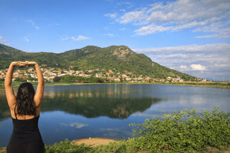 açude da nação mulher se alongando itapipoca turismo.